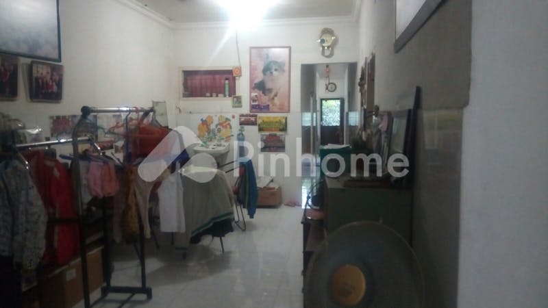 dijual rumah luas pusat kota petemon di petemon - 3