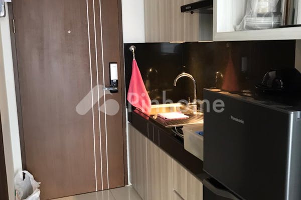 dijual apartemen lokasi strategis di apartemen green kosambi bandung - 3