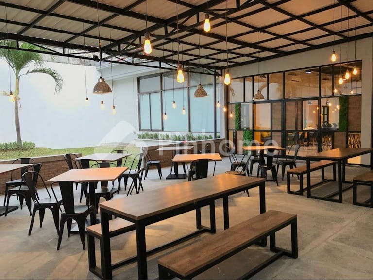 disewakan tanah komersial bekas kantor startegis cocok untuk cafe resto bank di kapuas raya darmo pusat kota surabaya - 10
