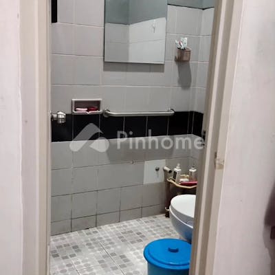 dijual rumah second 1 5 lantai siap huni di vila inti persada pamulang timur - 6