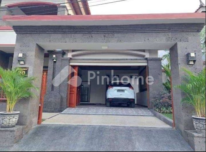 dijual rumah super strategis di jalan moh yamin - 6