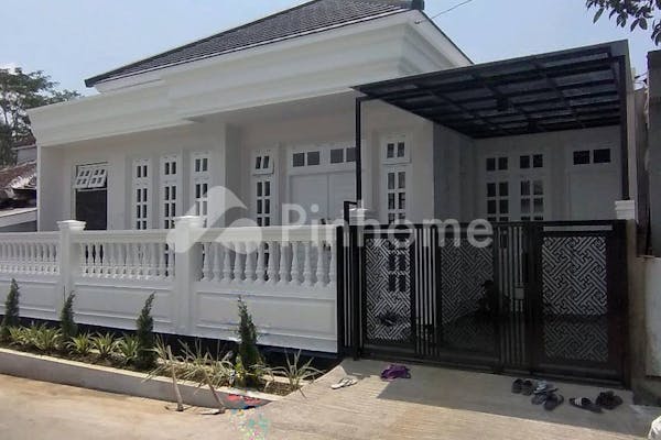 dijual rumah minimalis klasik modern di jalan duku 1 - 2