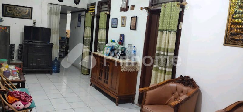 dijual rumah strategis dan cocok buat usaha di dekat stasiun tanah abang - 9