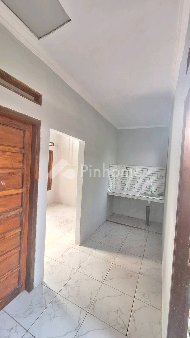 dijual rumah mewah harga 100jutaan tanpa bi checking di bendungan hilir - 5