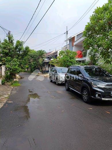 dijual rumah second di lokasi strategis pondok kelapa di jl lembah pinang blok i15 no 54 - 20