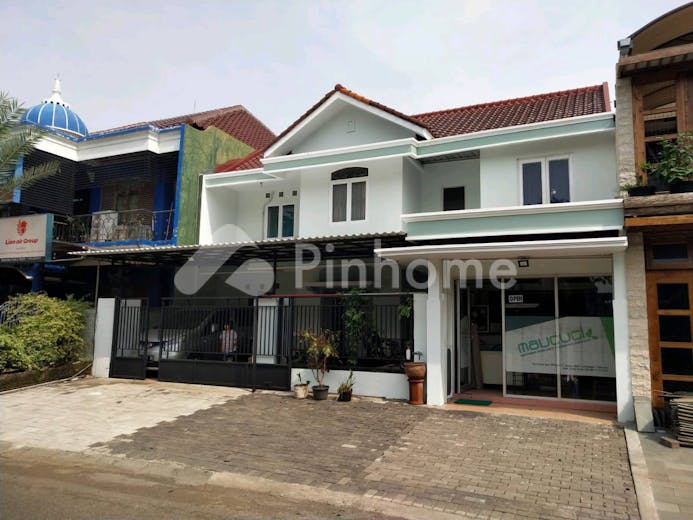 dijual rumah siap huni dekat rs di puri surya jaya   taman paris - 1