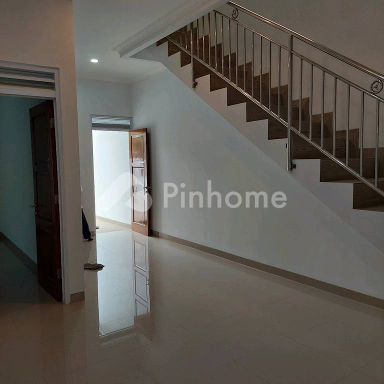 dijual rumah 5kt 90m2 di jalan gandaria 4 no 69 rt 007 02 jagakarsa - 2