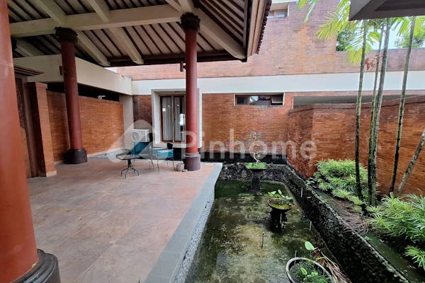 dijual rumah 5kt 1600m2 di jalan pengosekan ubud bali - 4