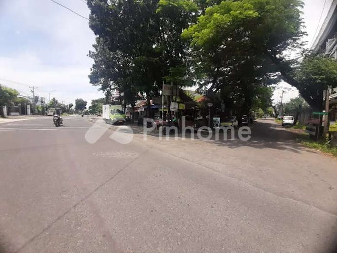 dijual tanah komersial lokasi strategis di jalan raya teuku umar - 1