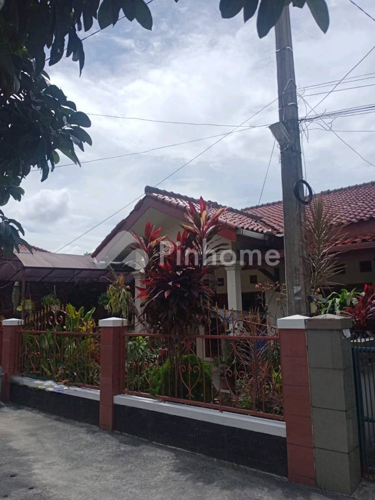 dijual rumah asri dan nyaman di cipedak - 1