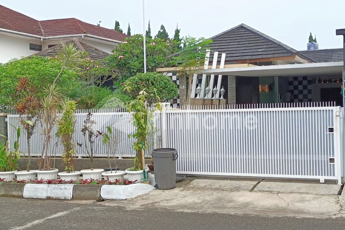 similar property dijual rumah villa semi furnish siap pakai di jl  sersan bajuri - 1