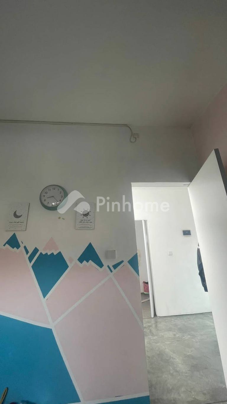 dijual rumah siap huni dekat rs di jl  dongkal sukatani - 7