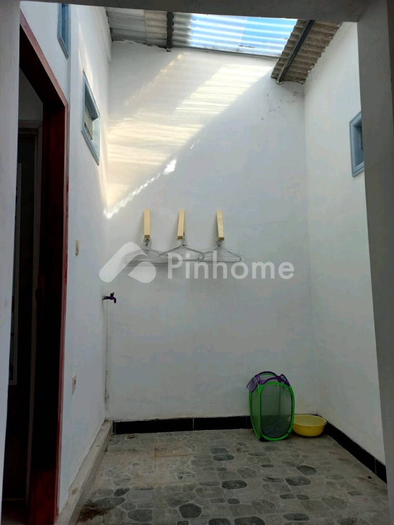 disewakan rumah di jl  semeru - 4