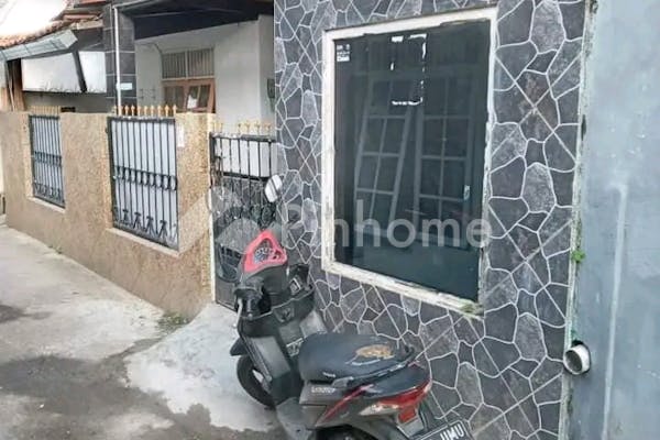 dijual rumah siap huni dekat rs di jl gintung - 2