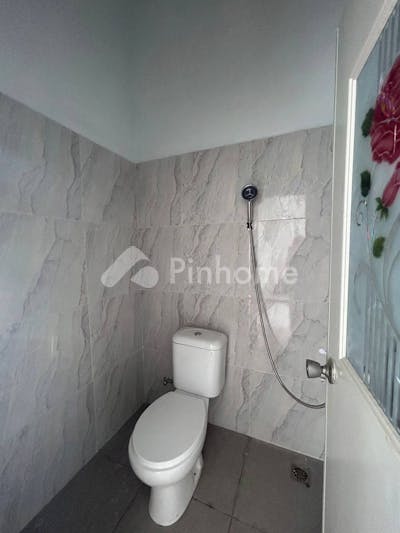 dijual rumah 2kt 60m2 di jl selat halmahera raya  merkasari - 5