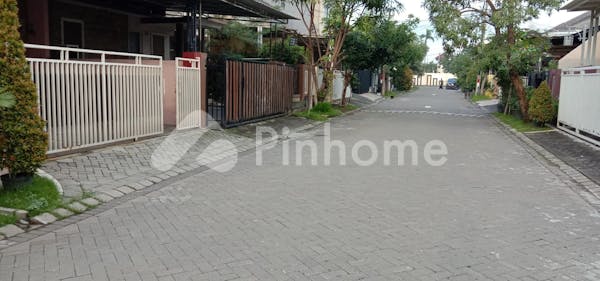 dijual rumah full furnished super strategis siap huni di perumahan delta gardenia deltasari waru sidoarjo - 6