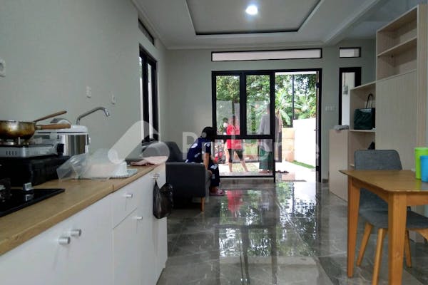 dijual rumah siap pakai di cibubur kranggan - 3