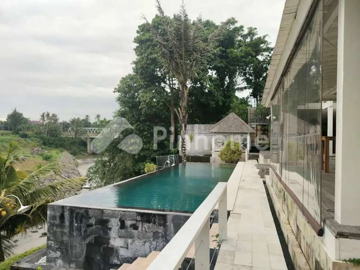 Dijual Rumah Villa Siap Pakai di Jalan Pantai Saba Gianyar - Gambar 1