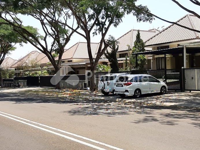 dijual rumah lokasi strategis di padalarang - 6