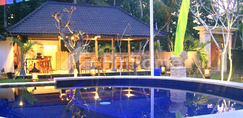 disewakan rumah villa guest house asri super luas furnished cocok untuk investasi di nusa penida bali di jl  dimel jungutbatu - 6