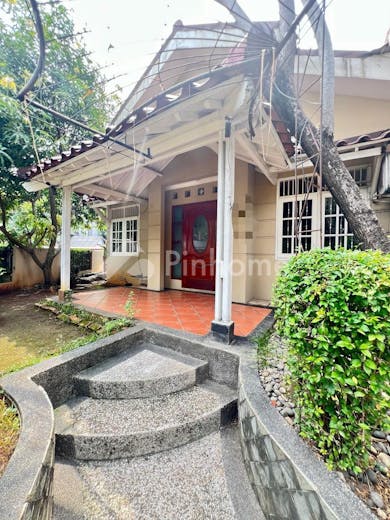 dijual rumah dekat stasiun pondok ranji  rumah sakit   bintaro di pondok betung - 1