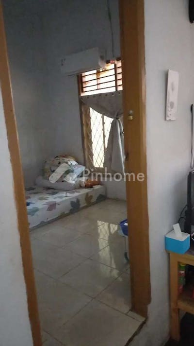 dijual rumah siap huni di jl  menceng raya - 2