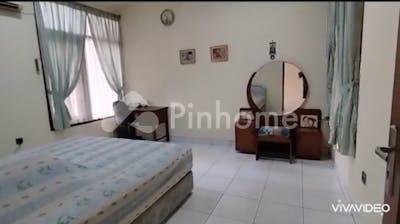 dijual rumah apik dan terawat   di puri indah - 5