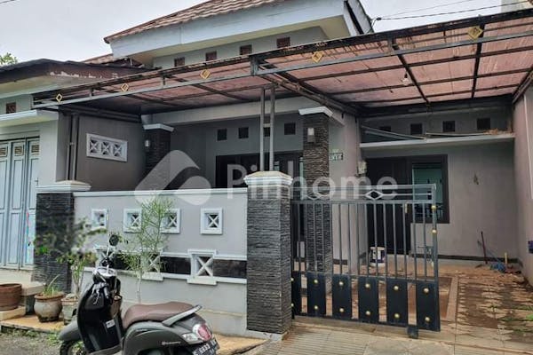 dijual rumah strategis bebas banjir di medono - 1