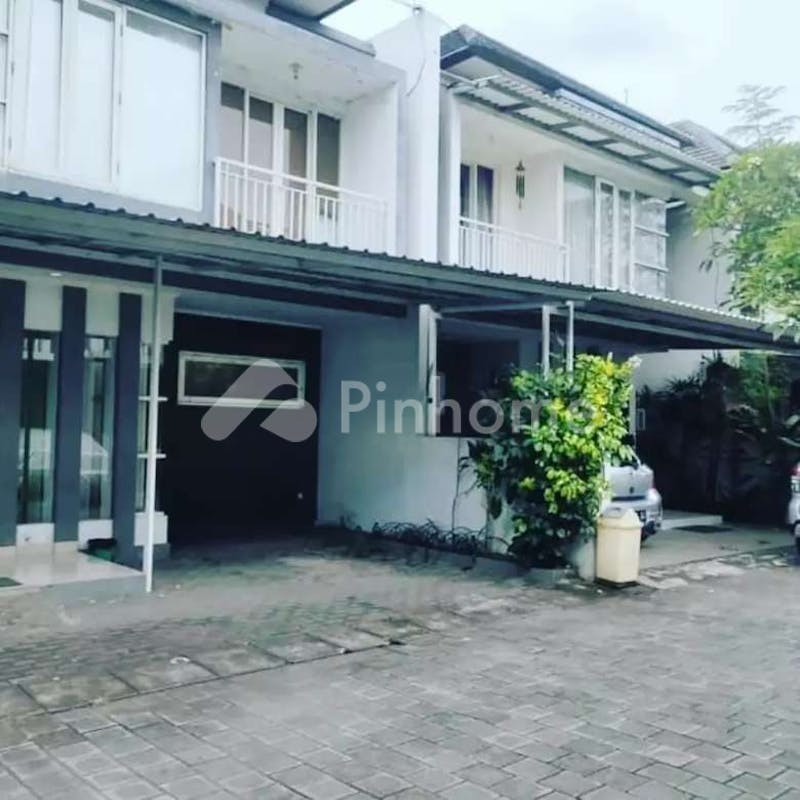 dijual rumah nyaman dan asri dekat gor di jl  jepun pipil - 1