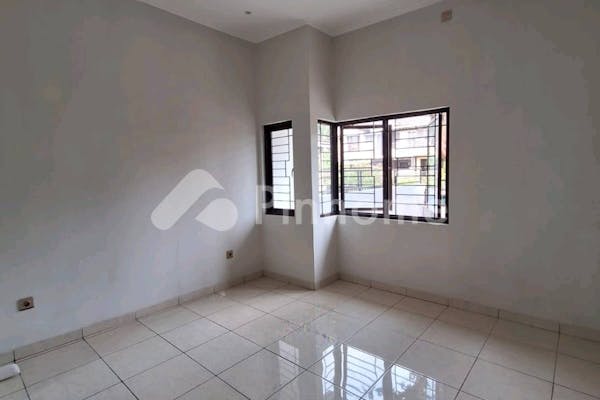 dijual rumah kekinian milenial 2 tingkat di serpong park - 7