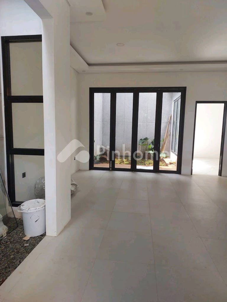 dijual rumah di jalan kedondong - 7