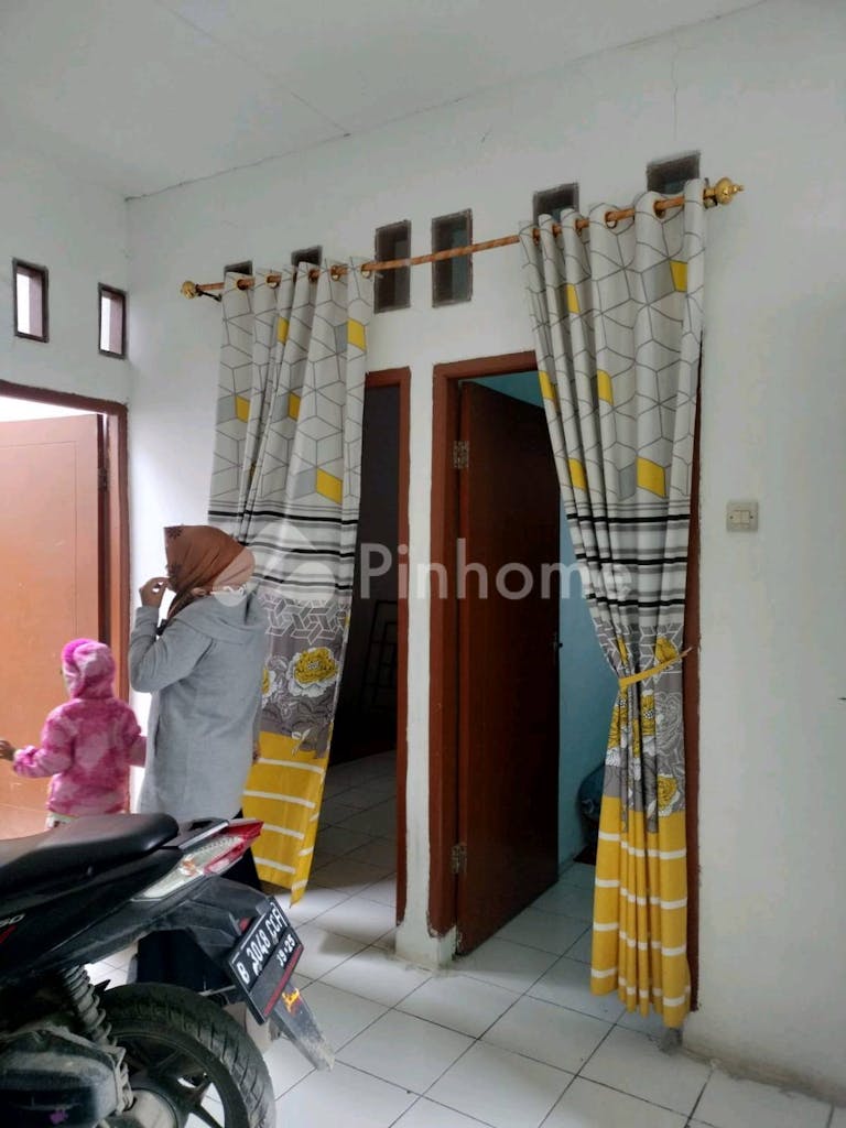 Dijual Rumah Over Kredit Siap Huni di Sukamanah (Suka Manah) - Gambar 4