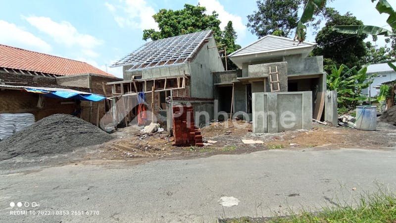 dijual rumah bagus dengan lingkungan nyaman di sidomoyo - 12