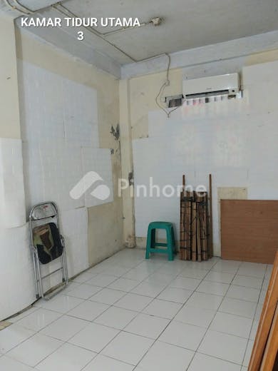 dijual rumah murah shm jakarta pusat di jalan utan panjang 5 - 4