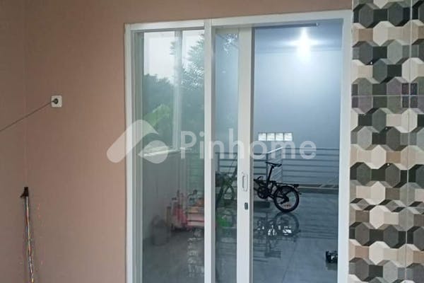 dijual rumah murah di cipayung di munjul - 9