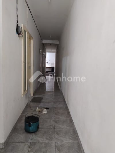 dijual rumah sangat strategis di bungur - 2