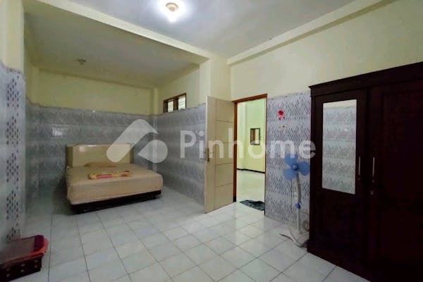 dijual rumah lokasi strategis di jl  candi mendut - 6