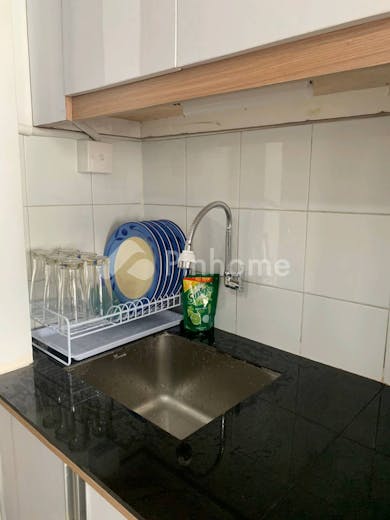 disewakan apartemen siap huni di emerald bintaro - 4