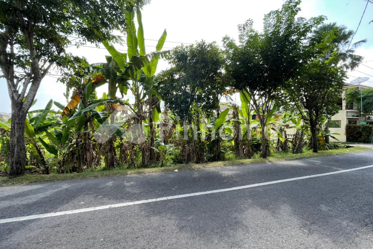similar property dijual tanah komersial sangat cocok untuk investasi di jl  raya tumbakbayuh - 2