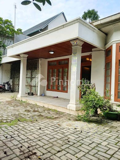 dijual rumah area premium lingkungan asri harga bagus di pondok indah - 2