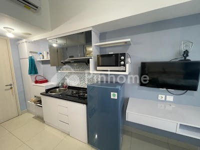 dijual apartemen springlake sumarecon bekasi di apartemen springlake sumarecon bekasi - 4