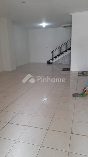 dijual ruko 240m2 di ruko kurdi regency - 5