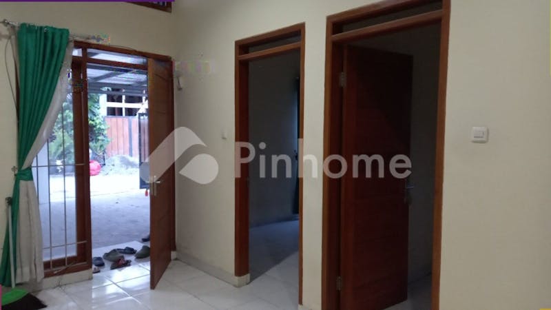 dijual rumah sudut harga cocok di cisaranten dkt arcamanik antapani bandung 48a1 - 2