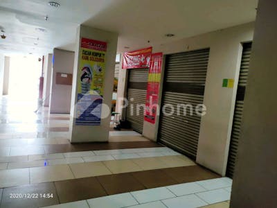 disewakan ruko lokasi strategis di jl matraman 30e - 5