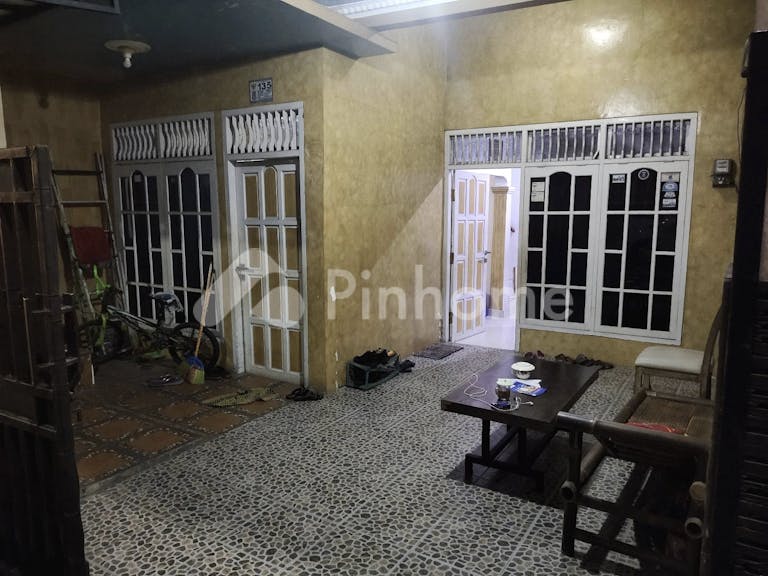 Dijual Rumah 2 Lantai dan Bebas Banjir di Jl. Kentang VI No. 135 - Gambar 3