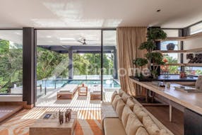 Dijual Rumah Villa Siap Pakai Dekat Kawasan Wisata di Jalan Pantai Canggu - Gambar 4