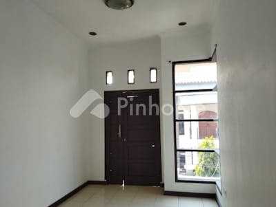 dijual rumah 2 lantai margahayu raya di merkuri - 2