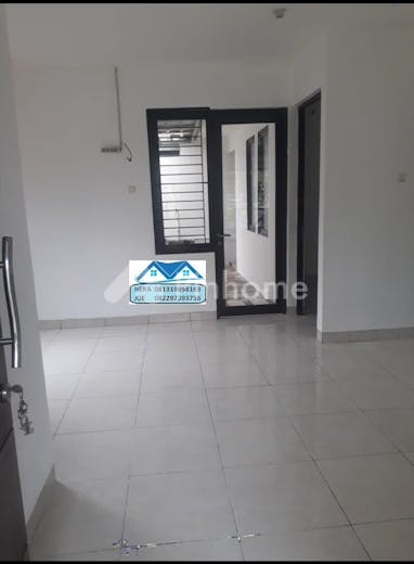 dijual rumah hoek dekat security 2 lt legenda wisata cibubur di perumahan legenda wisata cibubur - 6