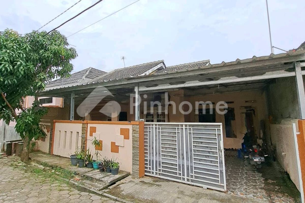 similar property dijual rumah minimalis modern siap pakai di griya praja mandiri cibeber cilegon - 2