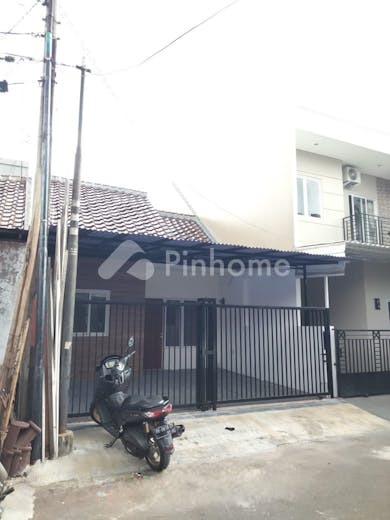 dijual rumah siap huni sudah renovasi di regensi melati mas - 4